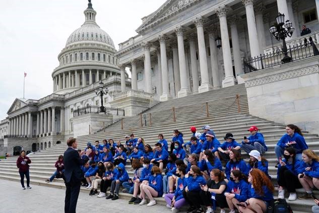 U.S. Senator Richard Blumenthal (D-CT) met with students from Woodstock Middle School during their visit to Washington D.C.